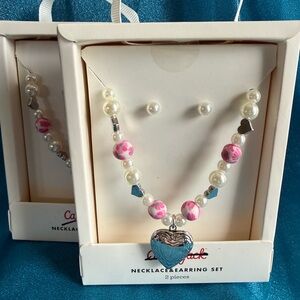 Cat &Jack Carolee Pink and Silver Heart pendant Necklace Set